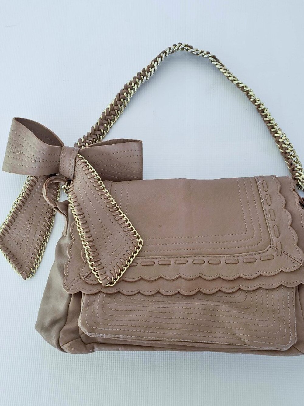 Vince Camuto Light Brown Leather Shoulder Bag with Heavy Gold Shoulder Strap